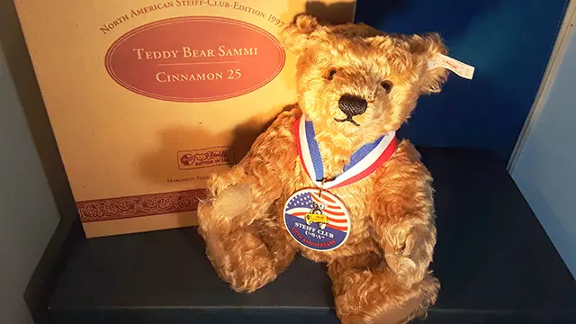 Steiff Sammi Premier Teddy Bear - Available at The Hunt Valley Teddy Bear Show.