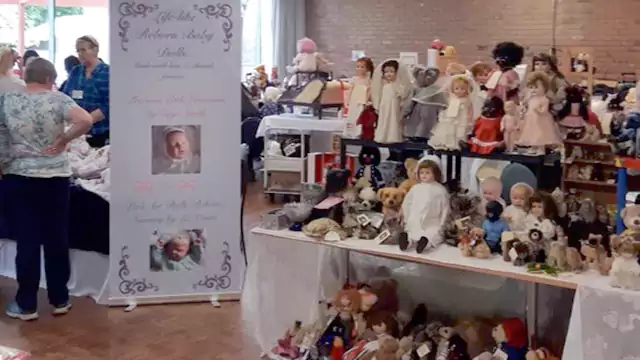 Venice - Sarasota - Teddy Bear and Doll Show